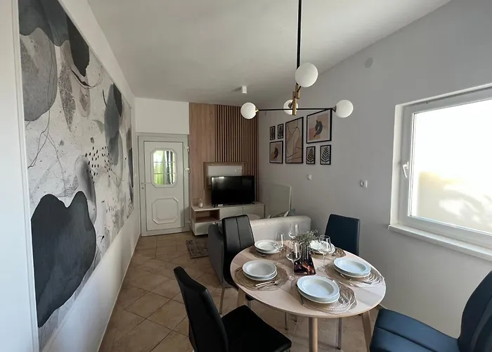 Piljusic Вилла Debeljak